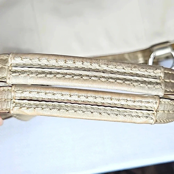 Coach Soho Cream and Gold Leather Tote with Magnetic Enclosure Women's Purse - Picture 15 of 16